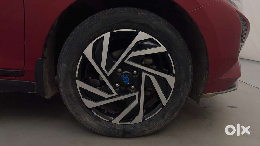 Hyundai New I20 1.2 Asta (o) Ivt, 2023, Petrol