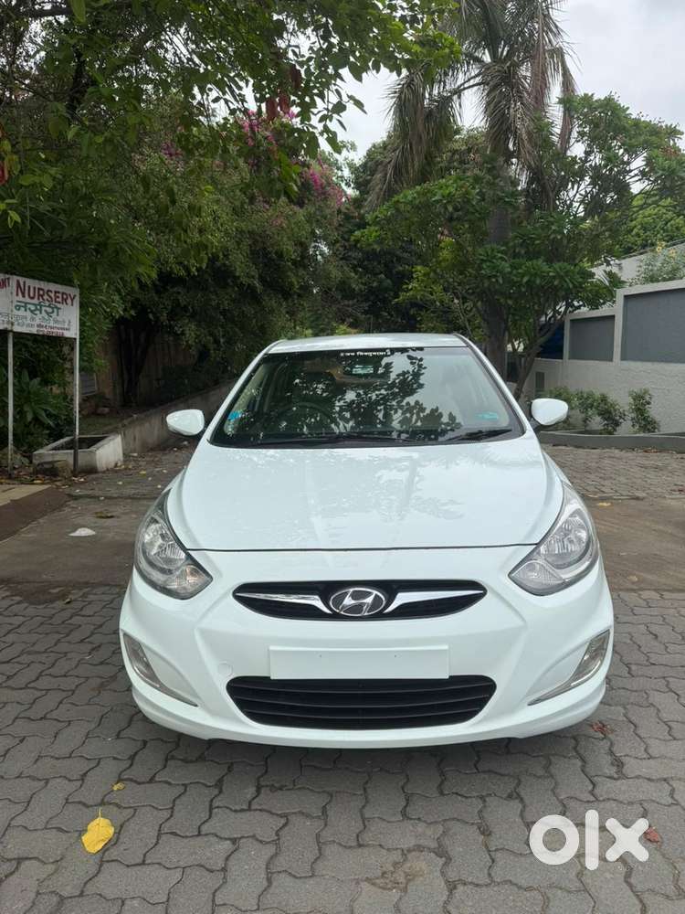 Hyundai Verna 1.6 Ex Vtvt, 2011, Petrol