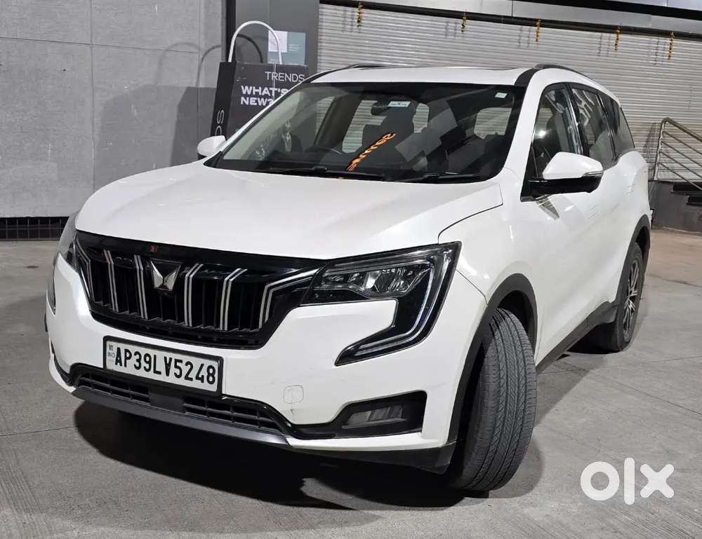 Mahindra Xuv700 Ax7l Petrol Automatic Single Hand Driven - Like New.