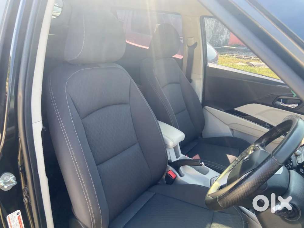 Mahindra Xuv300 W8 Option Diesel, 2023, Diesel