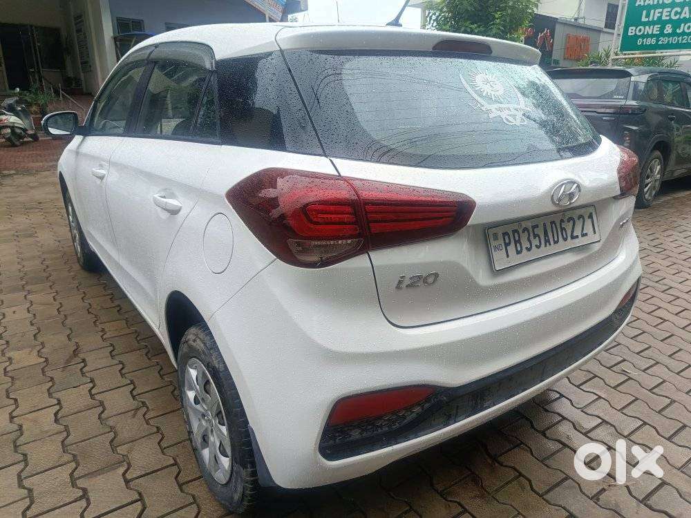 Hyundai Elite I20 Sportz (o) 1.2, 2018, Petrol