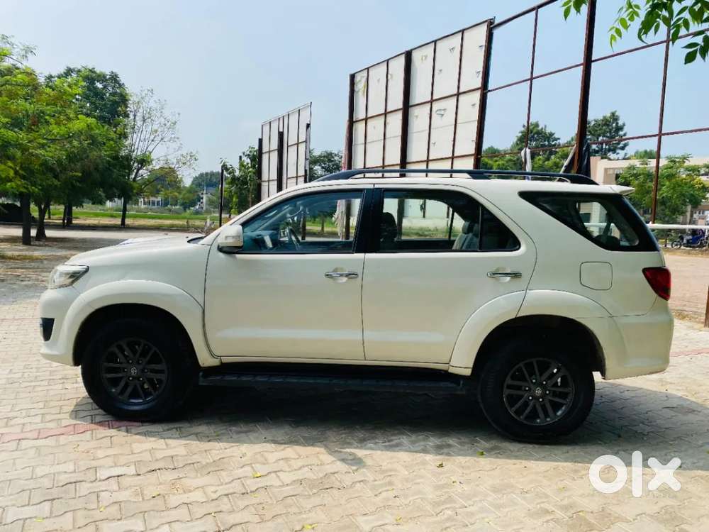 Toyota Fortuner 4x2 At, 2015, Diesel