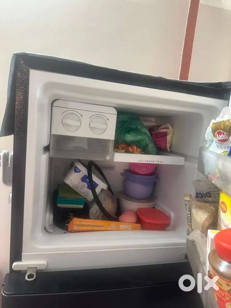 あーいえーページ Whirlpool 265 lts 3 star 2024 modal fridge - Fridges in undefined