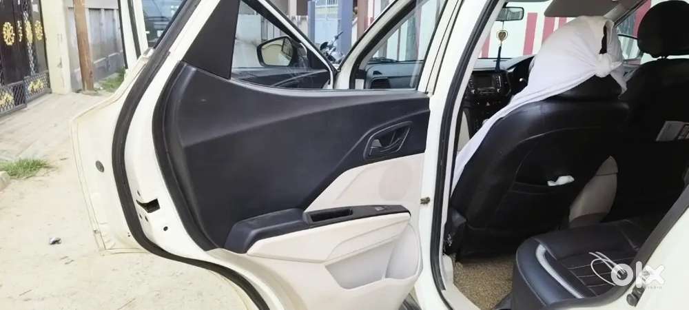 Mahindra Xuv300 2020 Diesel 120000 Km Driven