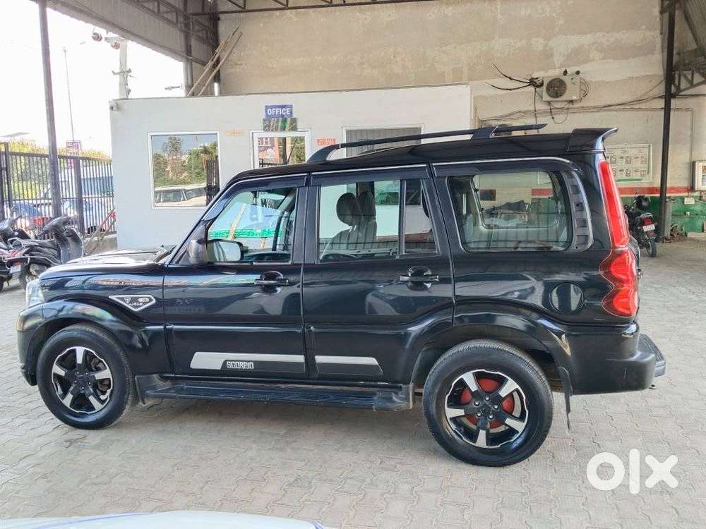 Mahindra Scorpio Classic 2.2 S 11 Mt 7 Cc, 2023, Diesel