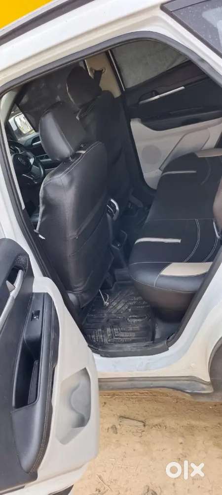 Kia Sonet Petrol 2020
