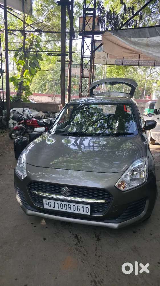 Maruti Suzuki New-gen Swift 2024 Petrol 27000 Km Driven