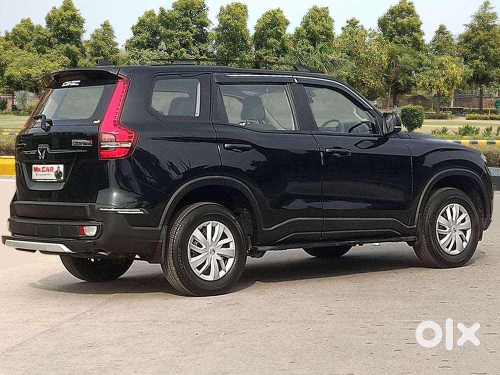 Mahindra Scorpio N Z4 Petrol Mt 7 Str, 2024, Petrol