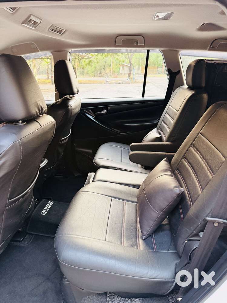 Toyota Innova Crysta 2.4 G Plus Mt 7 Str, 2021, Diesel