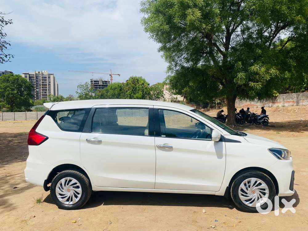Maruti Suzuki Ertiga 1.4 Vxi Cng Anniversary Edition, 2022, Cng & Hy..