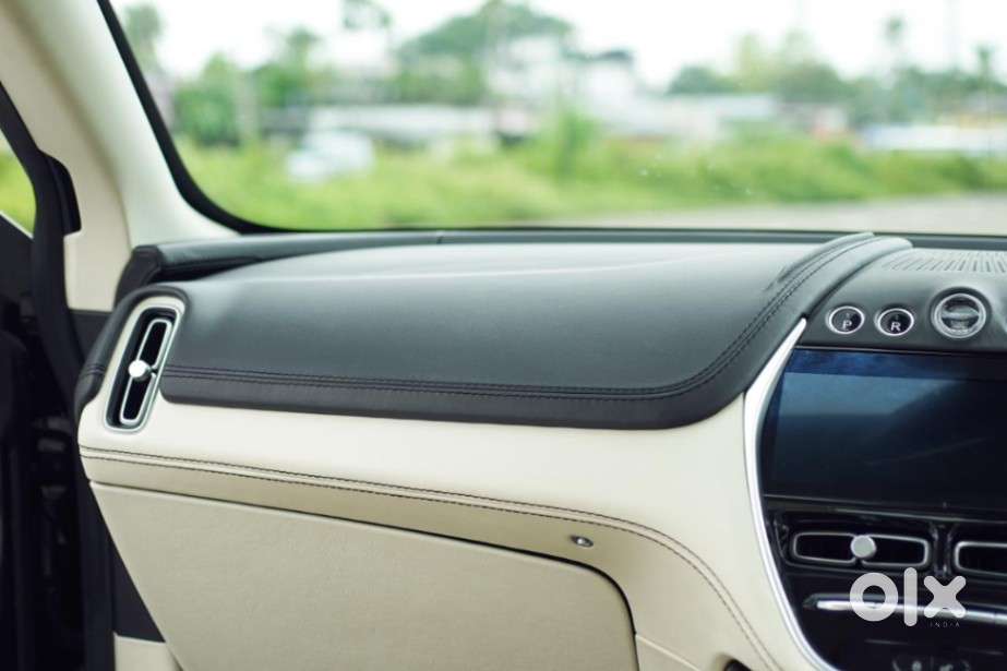 Aston Martin Dbx, 2021, Petrol