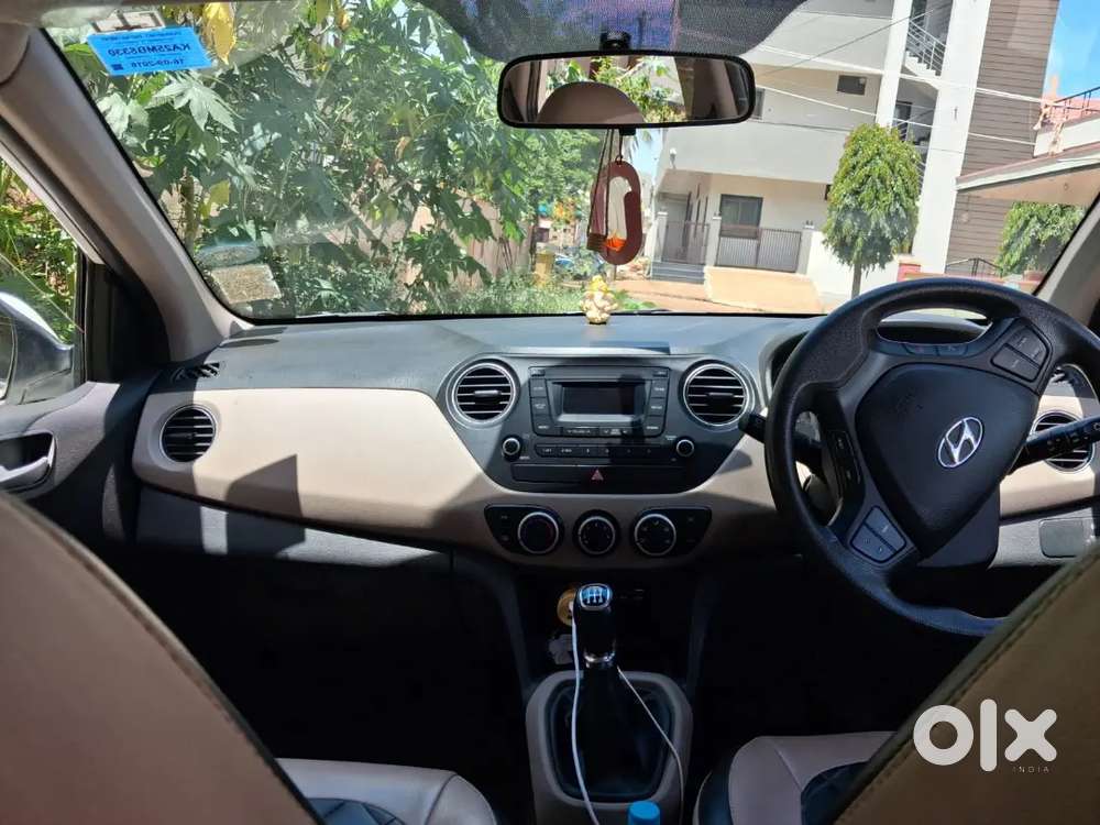 Hyundai Grand I10 2016 Petrol 80000 Km Driven