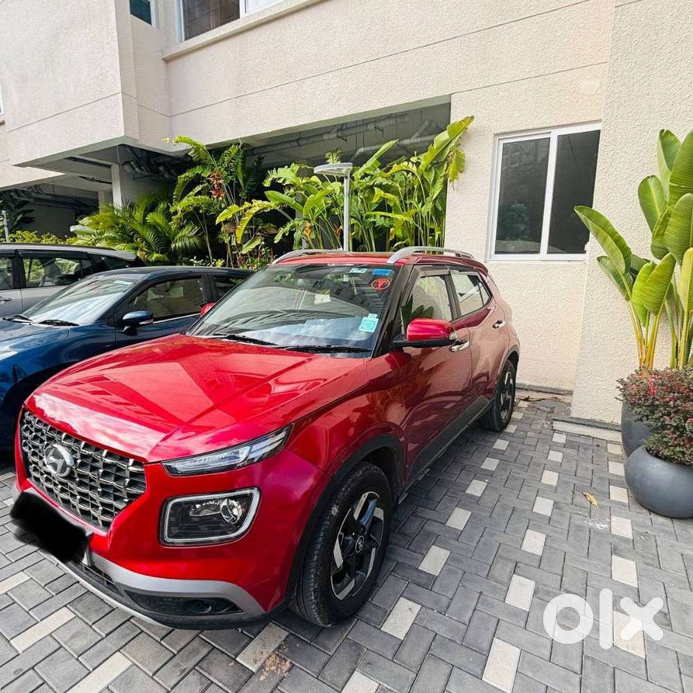 Hyundai Venue Sx Plus Sports Turbo Dct (top End, Doctor Used)