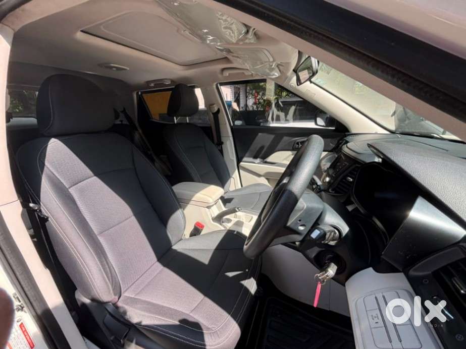Mahindra Xuv300 W6, 2023, Petrol