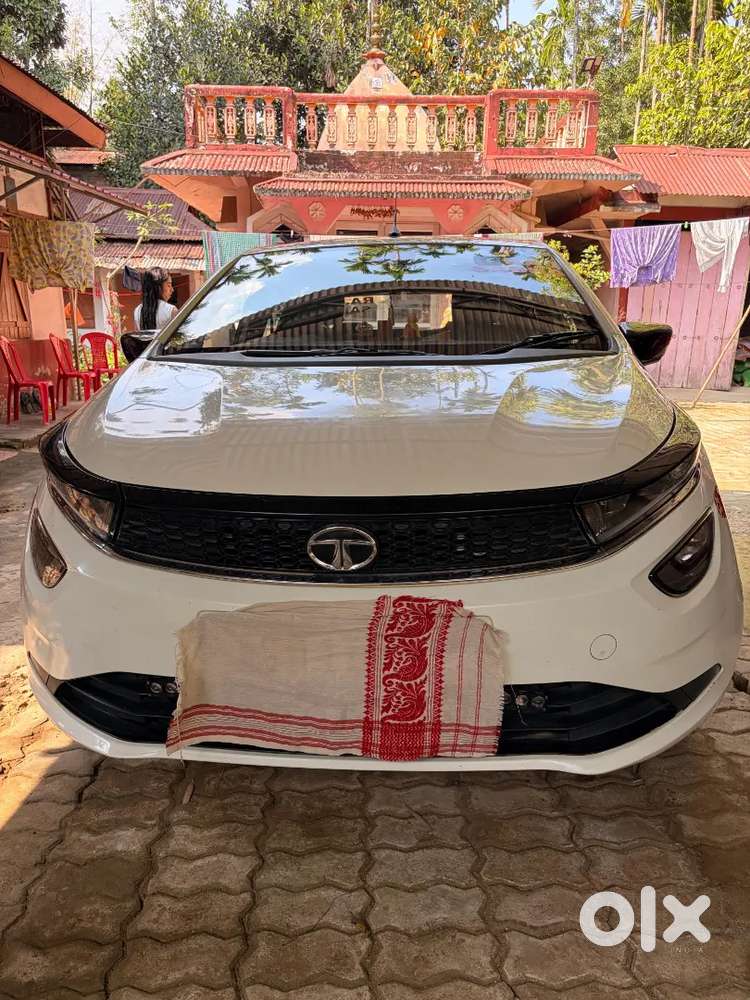 Tata Altroz Xt 
Year- 2020
Km - 62000