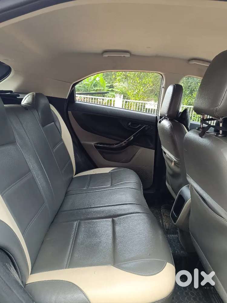 Tata Nexon Petrol (automatic) 2018