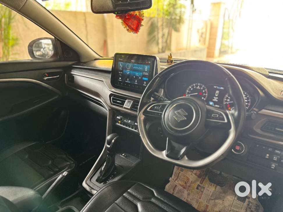 Maruti Suzuki Vitara Brezza Zxi + At, 2022, Petrol