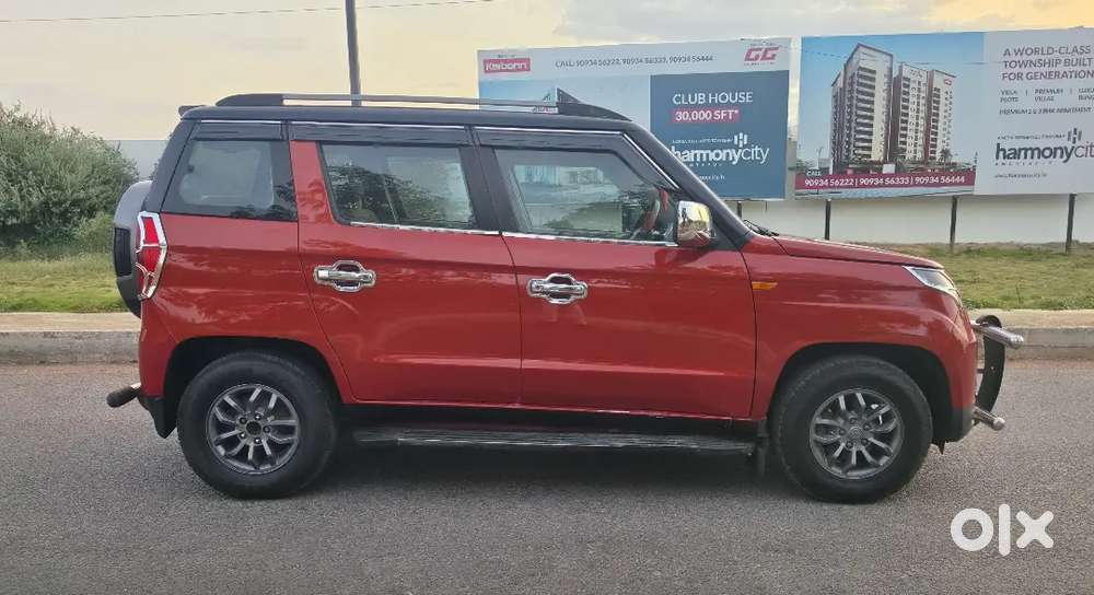 Mahindra Tuv 300 2018 Dual Tone