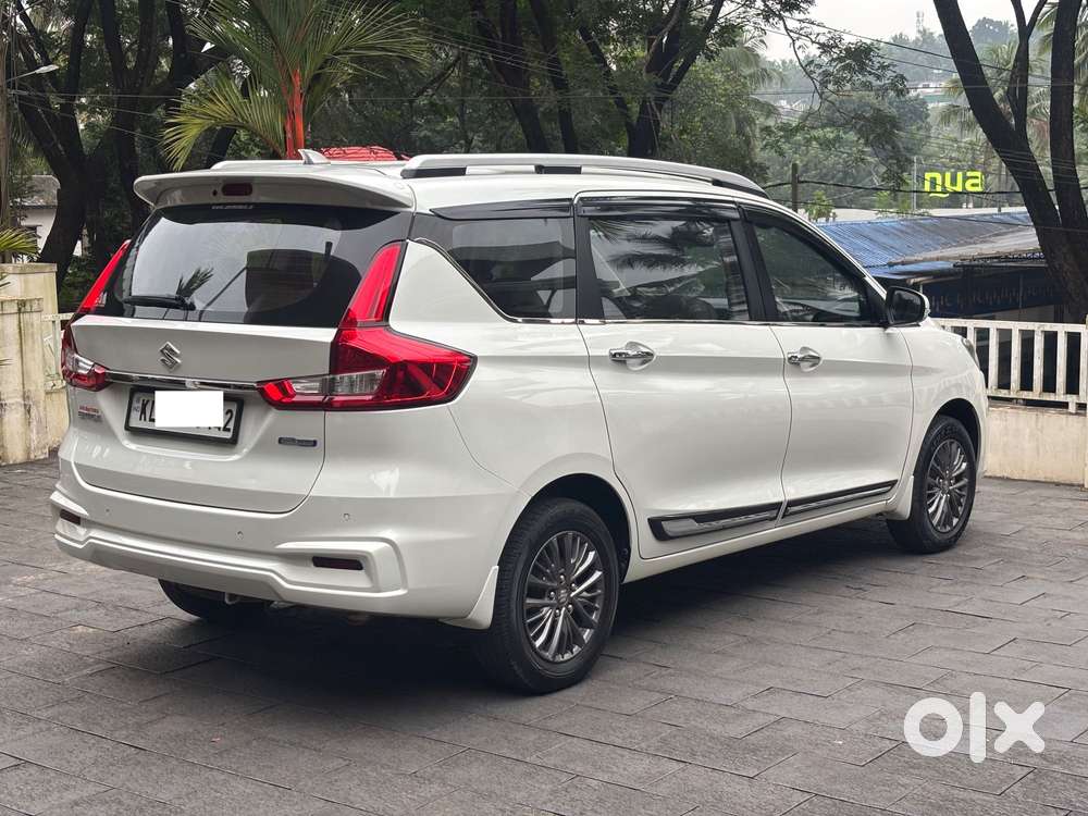 Maruti Suzuki Ertiga 1.5 Zxi Plus Shvs, 2021, Petrol