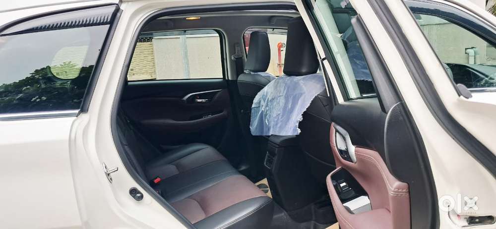 Maruti Suzuki Grand Vitara 1.5 Alpha Smart Hybrid At, 2024, Petrol