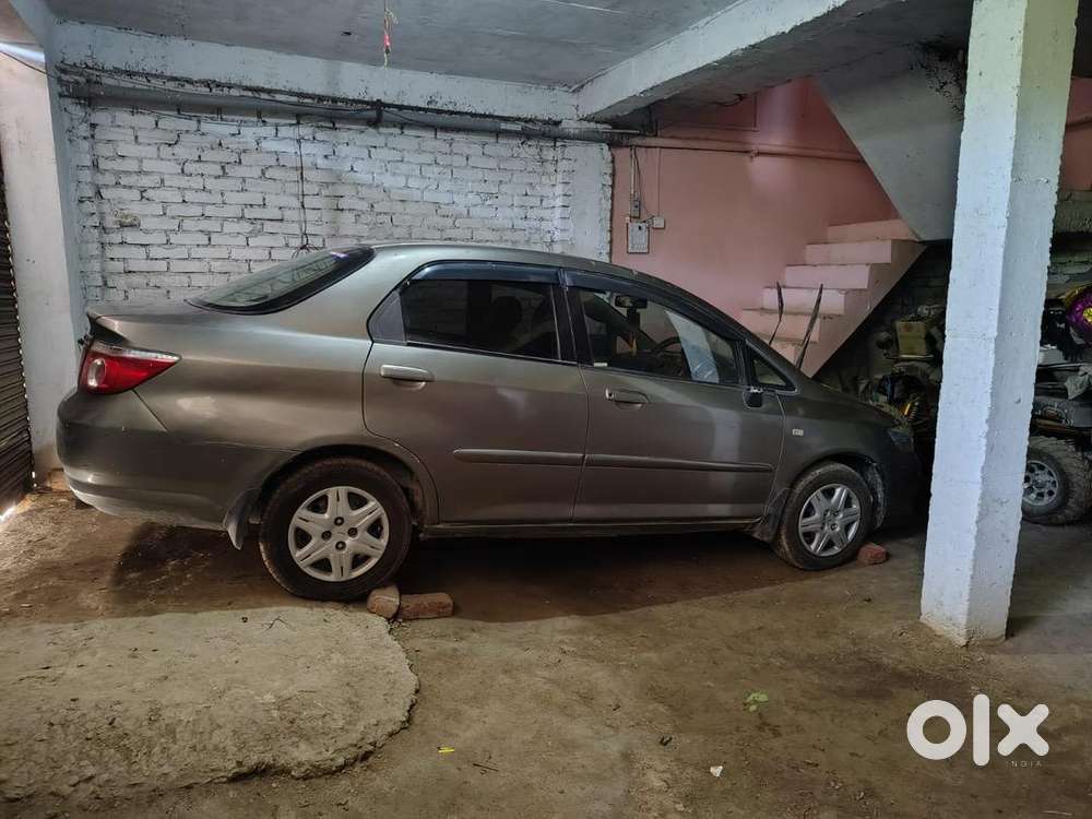 Honda City Zx 2006 Cng & Hybrids Well Maintained