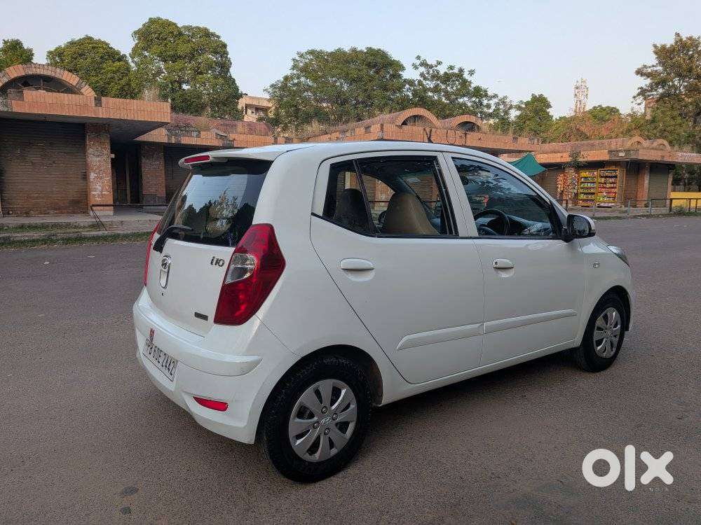 Hyundai I10 [2010-2017] 1.2 Sportz At, 2011, Petrol