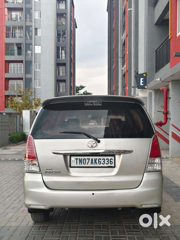 Toyota Innova 2.5 V 7 Str, 2006
