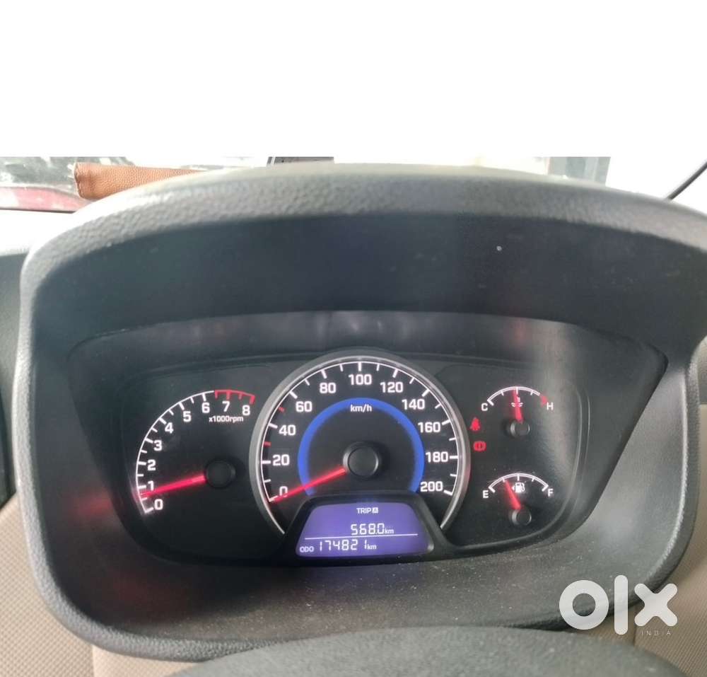 Hyundai Grand I10 2015 Petrol Well Maintained
