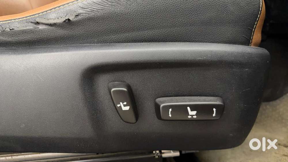 Toyota Innova Crysta 2.7 Zx At, 2016, Petrol