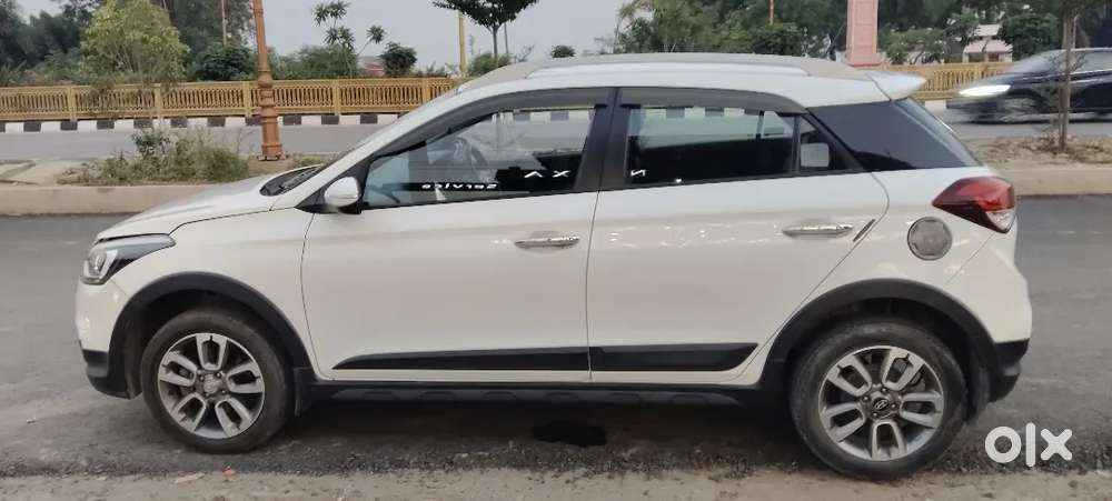 Hyundai New I20 2018 Petrol 75000 Km Driven