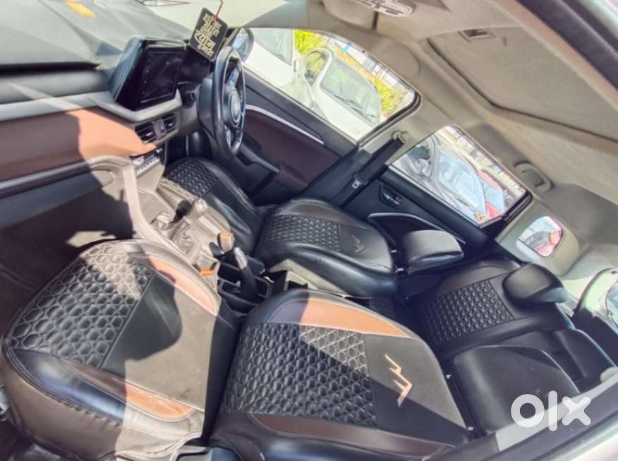 Maruti Suzuki Brezza 1.5 Zxi Smart Hybrid, 2022, Petrol