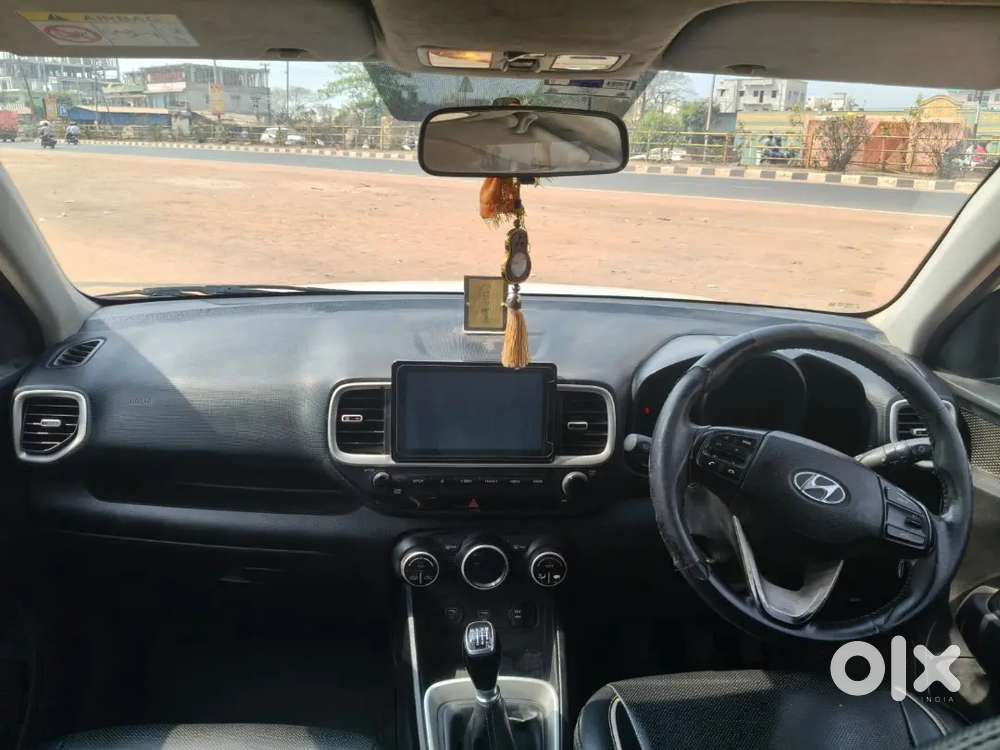 Hyundai Venue 2020 Petrol 53653 Km Driven