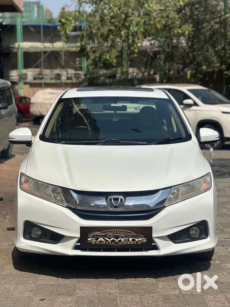 Honda Petrol  2015-december Sunroof
