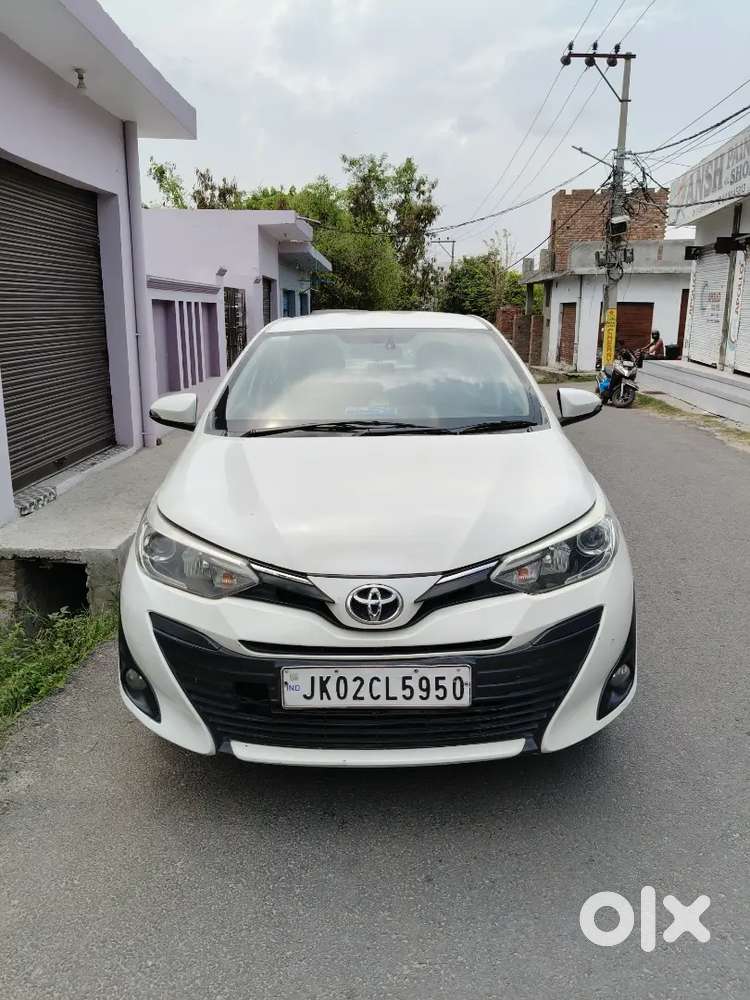 Toyota Yaris 1.5 V 2020 Full Top Model Cvt Automatic Car