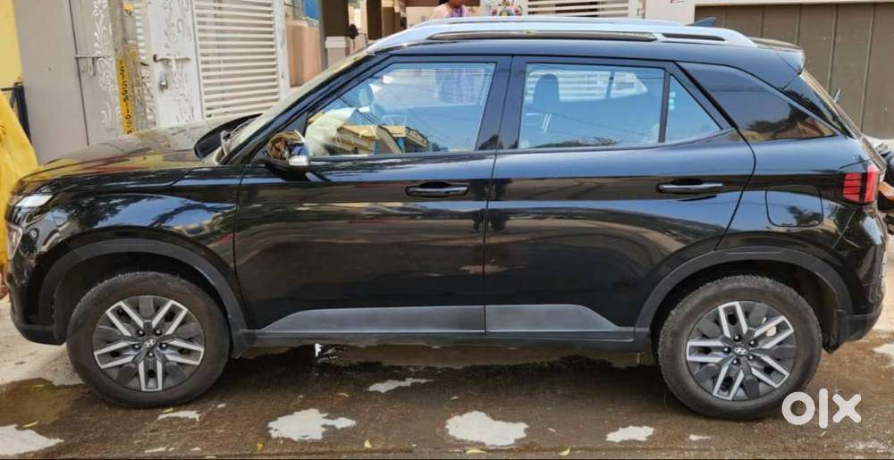 Hyundai Venue 2025 Petrol Good Condition