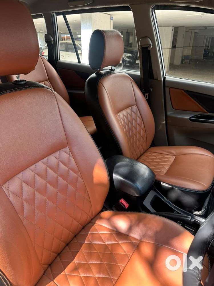 Toyota Innova 2015, 8 Lack