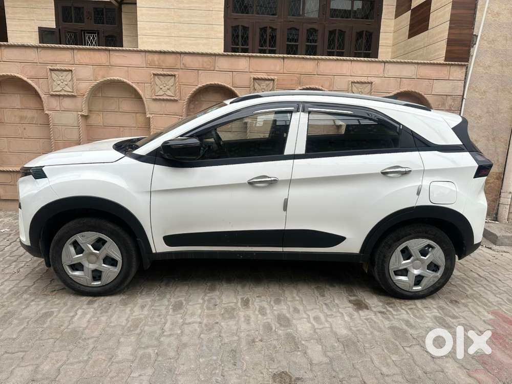 Tata Nexon Smart Plus S Cng 2025 Model