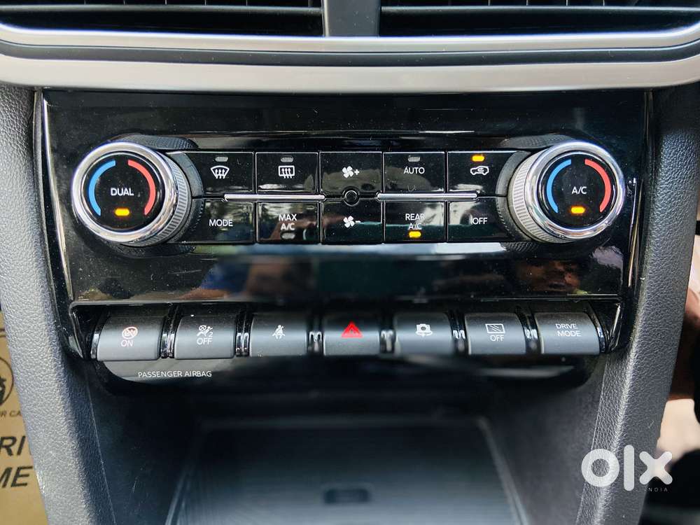 Mahindra Xuv700 2.2 Ax 7 Diesel At Luxury Pack Str Awd, 2023, Diesel