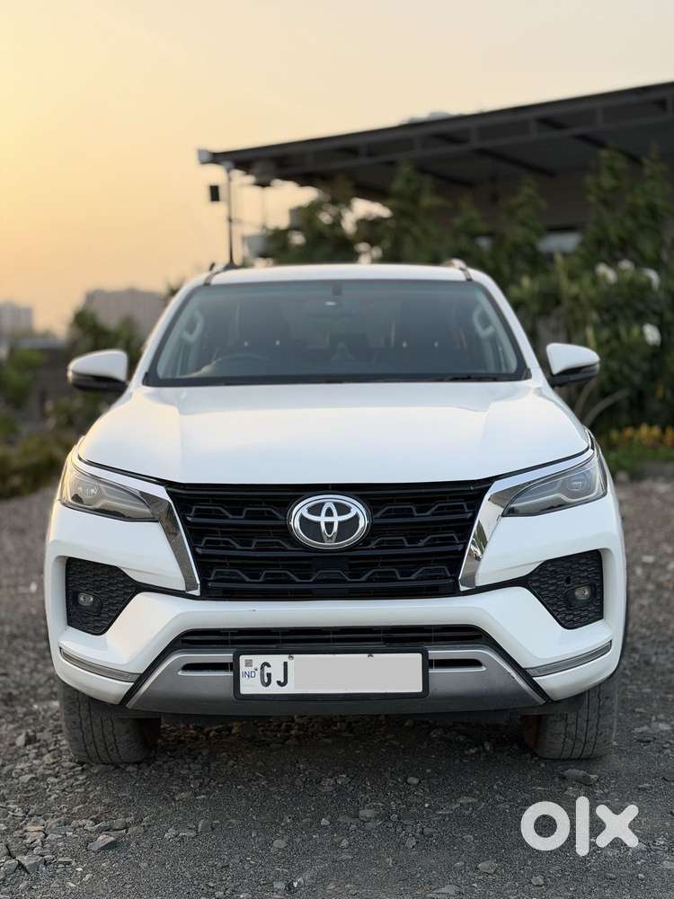Toyota Fortuner 4x2 At 2.8 Diesel, 2019, Diesel