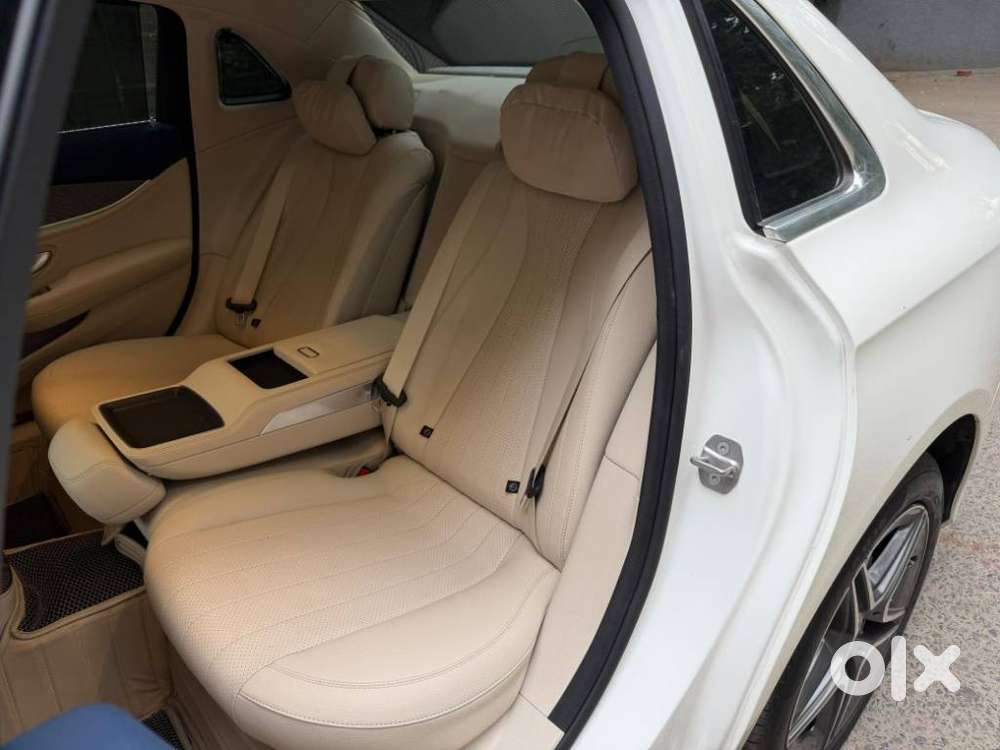 Mercedes-benz E-class 200, 2025, Petrol