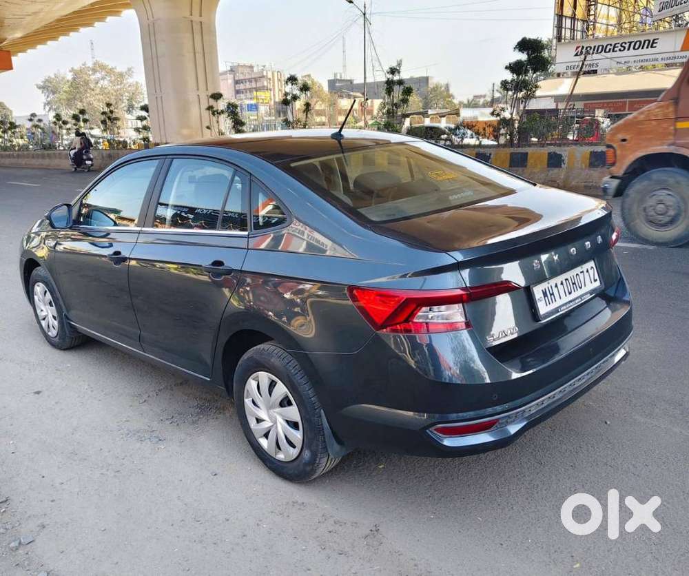 Skoda Slavia Active 1.0l Tsi Mt, 2022, Petrol