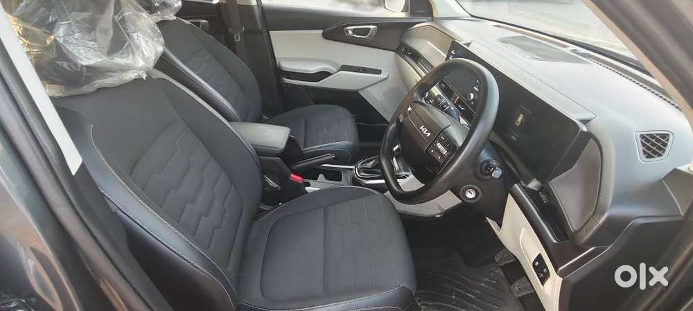 Kia Carens Clavis Htk, 2025, Petrol