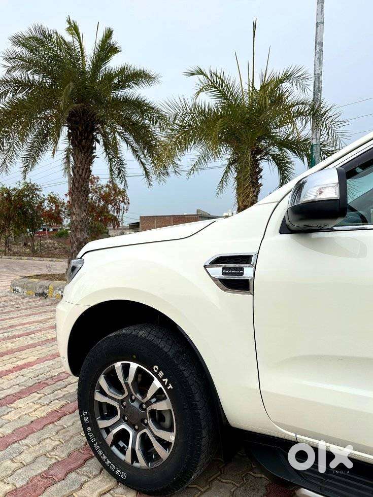 Ford Endeavour Titanium 4x2, 2021