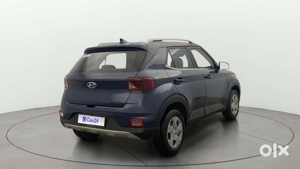 Hyundai Venue 1.2 S Plus, 2022, Petrol