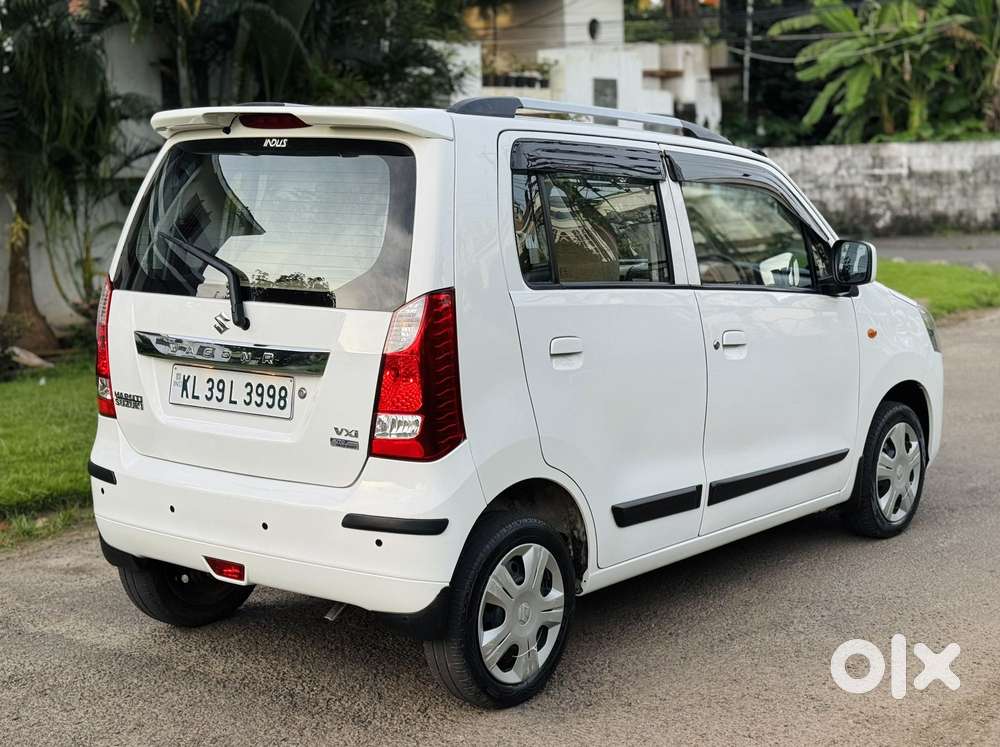 Maruti Suzuki Wagon R 1.0 Vxi Amt, 2017, Petrol