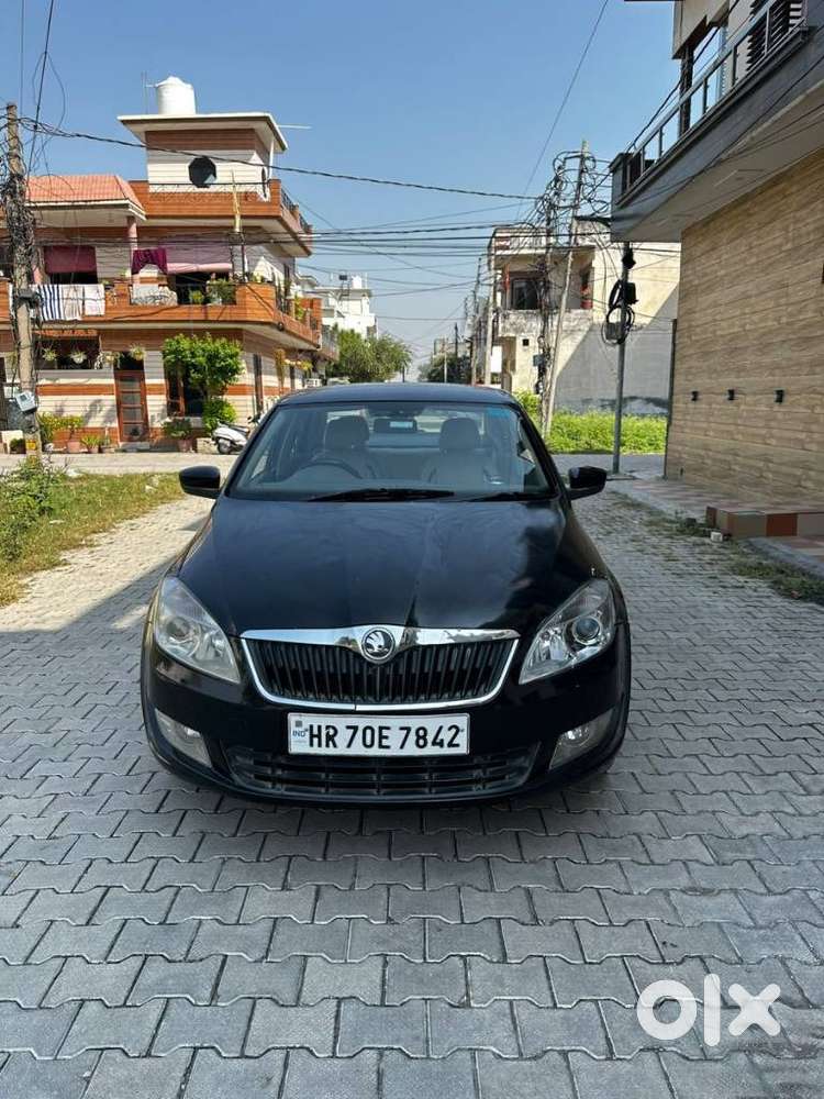 Skoda Rapid 1.5 Elegance Tdi At Black Package, 2015, Petrol