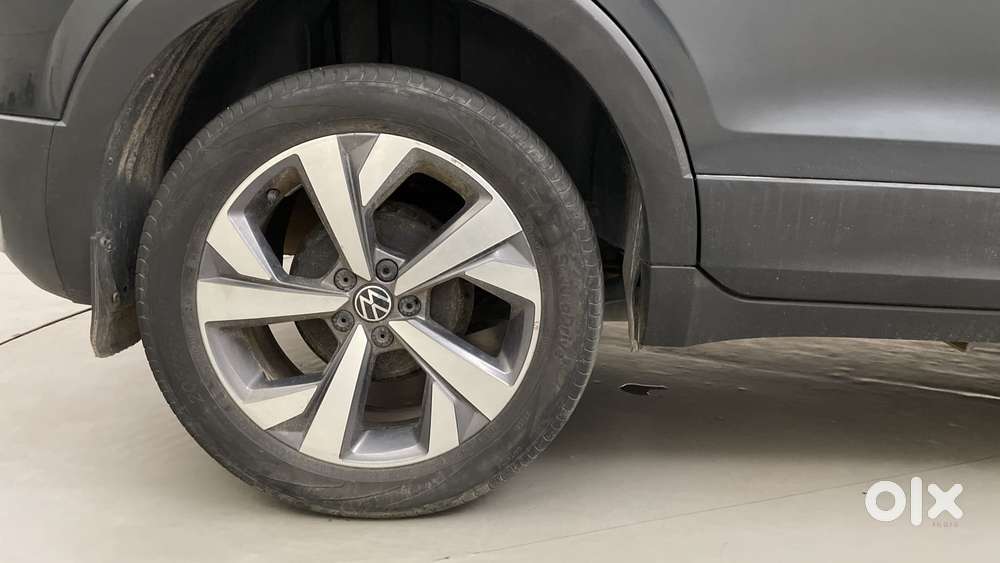 Volkswagen Taigun Topline 1.0 Tsi At (electric Seats), 2024, Petrol