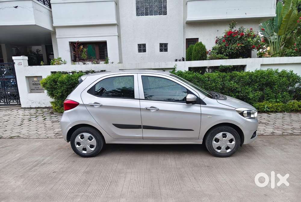 Tata Tiago 1.2 Revotron Xt (o), 2019, Petrol