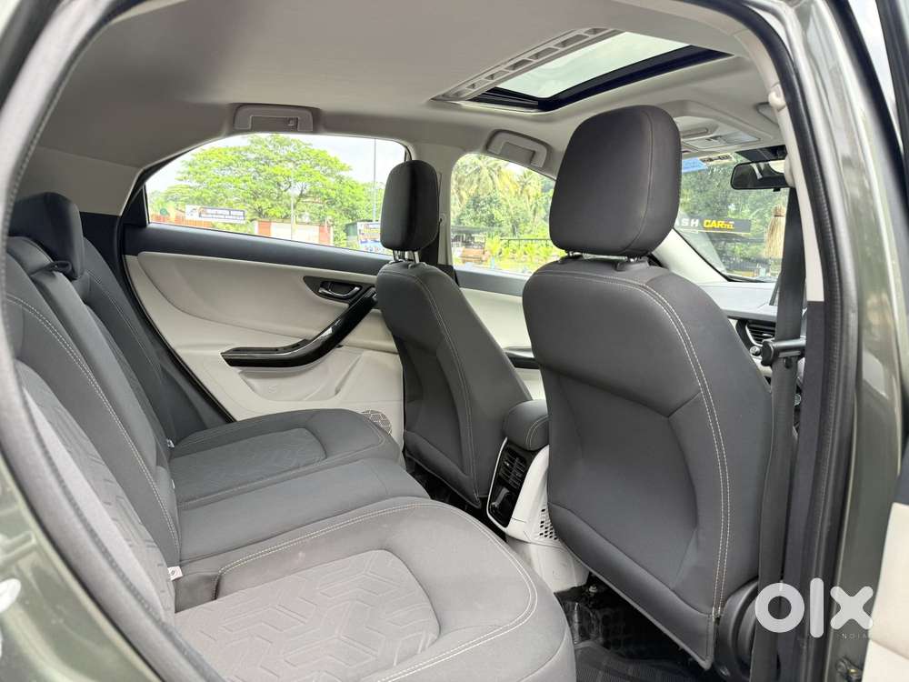 Tata Nexon 1.2 Revotron Xza Plus (o) Amt, 2020, Petrol