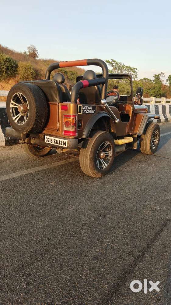Mahindra Jeep Classic 2000
